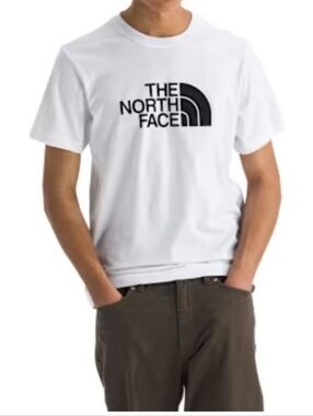 NWT The North Face Men’s White Logo Crewneck T-Shirt